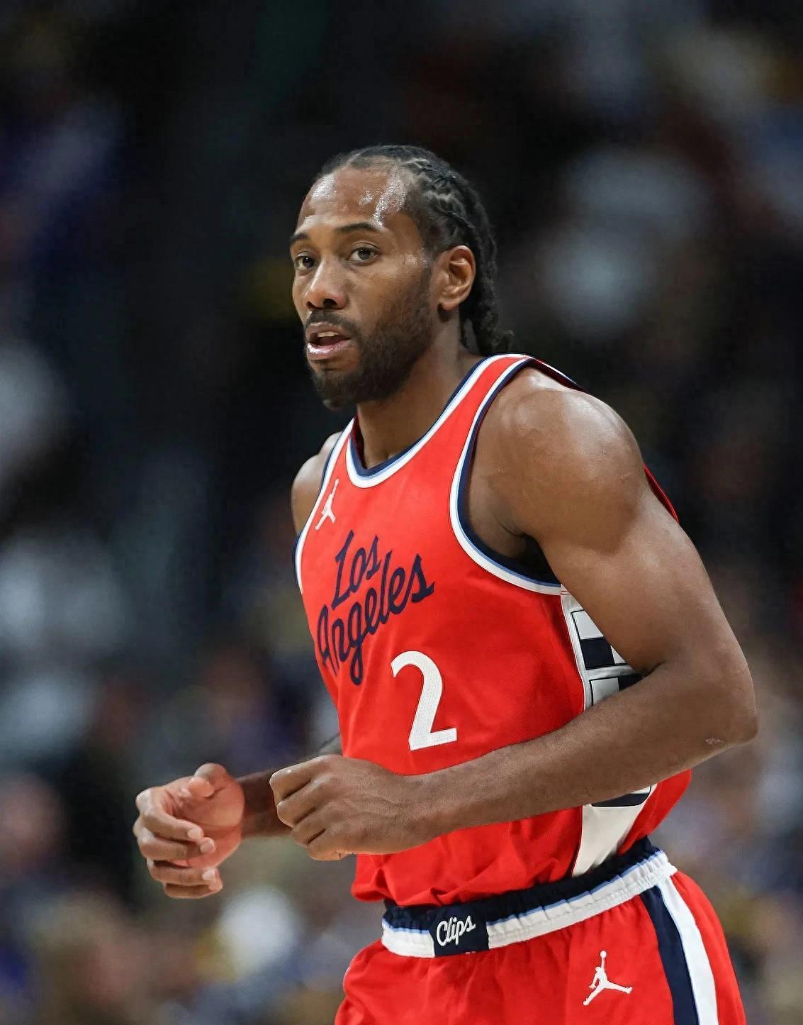 洛杉矶快船训练开放日，今夜战术微调引欢呼，荷甲在即，细节决定成败的简单介绍