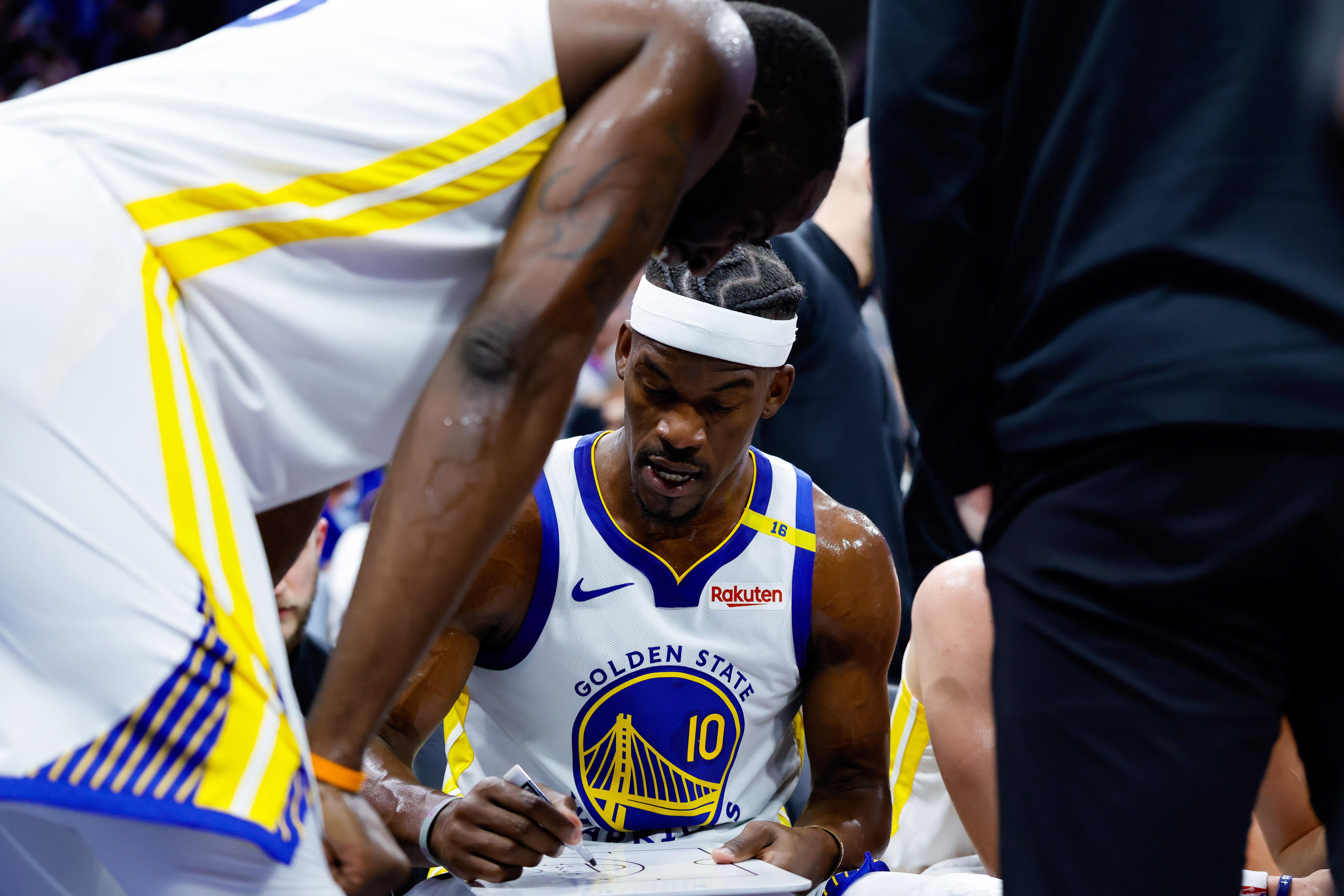 包含巴特勒回归赛场，出色防守首场状态亮眼，阿森纳观众沸腾！的词条